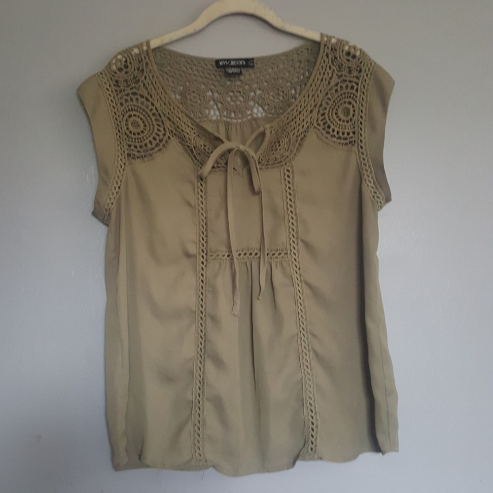 Miss Chievous womans army green top size large‎